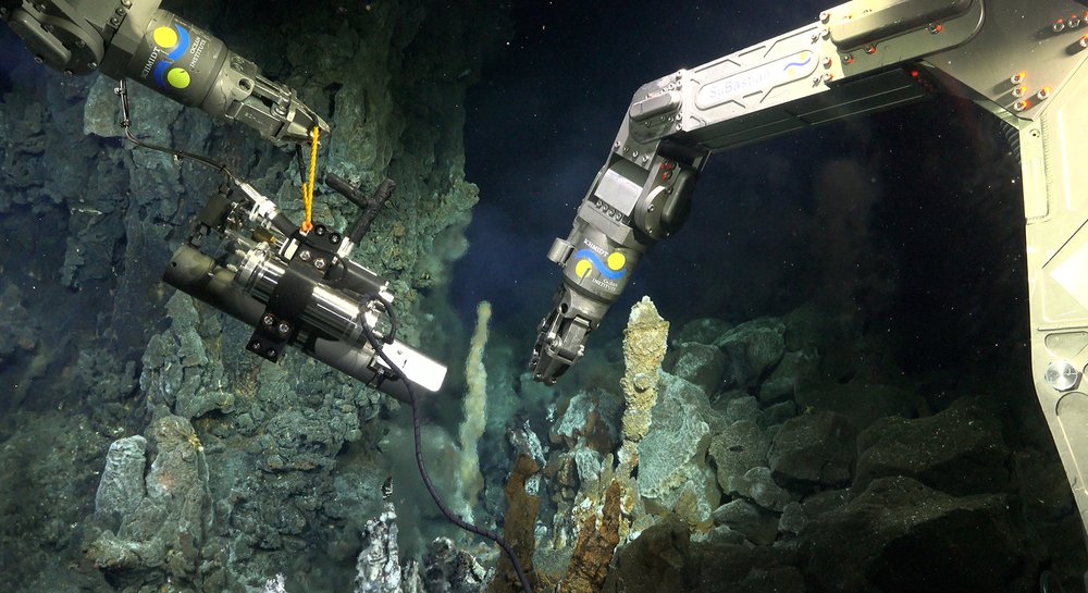 Brazos del submarino operado de forma remota (ROV) SuBastian. Foto: 