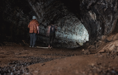 CDF tunnels and cavaties in Puerto Ayora