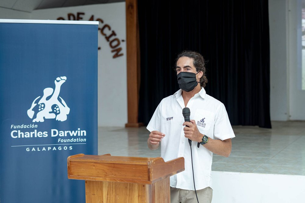 Ernesto Bustamante, Coordinador de Enlace Isabela de la Fundación Charles Darwin. Foto: Juan Manuel García, FCD