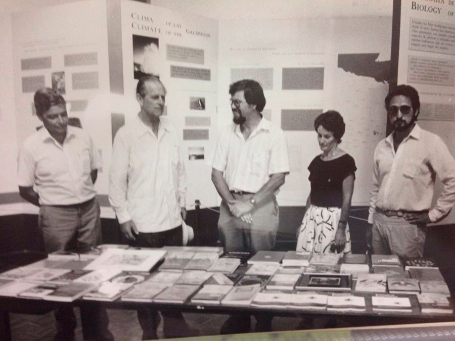 From left to right: The British Ambassador, Prince Philip, Günter Reck, Sylvia Harcourt and Alfredo Carrasco. Photo from: CDRS Library.