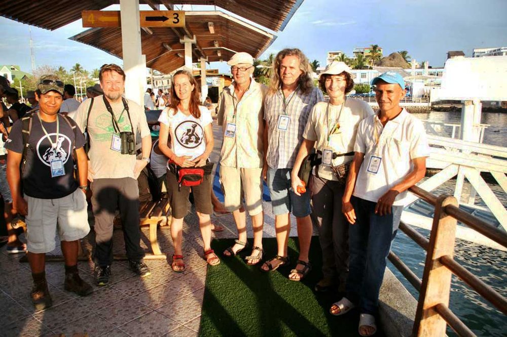 Monitoring team heading off to San Cristobal. From left David Anchundia, Christian Shultze, Birgit Fessl, Erwin Nemeth, Michael Dvorak, Beate Wendelin, Novalino Gaona.