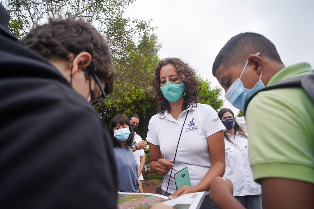 Nuestro científicos compartieron con los visitantes su conocimiento.