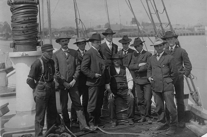 Primera expedición de la Academia de Ciencias de California en 1905